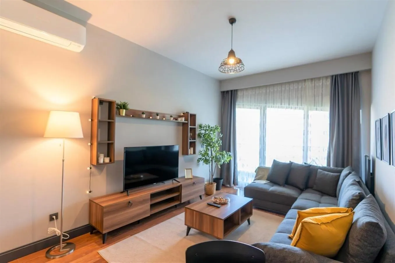 Bright And Modern Apt With Stunning City View اسطنبول تركيا