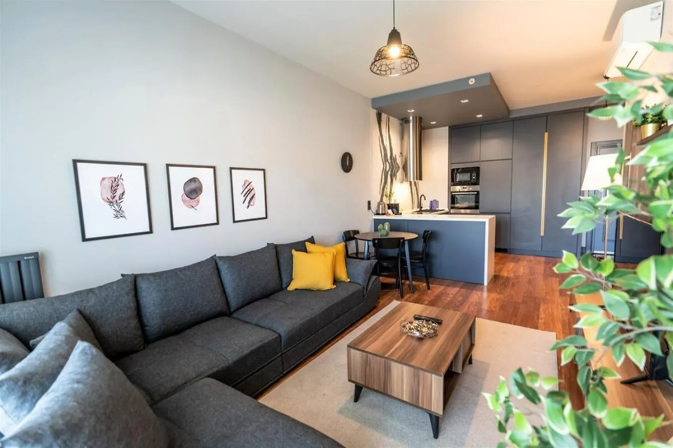 Bright And Modern Apt With Stunning City View Κωνσταντινούπολη